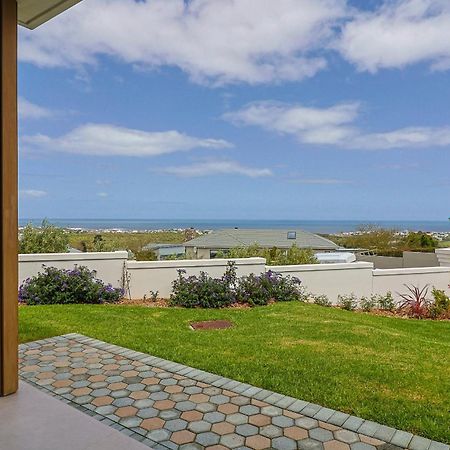 The View, Studio Hermanus Luaran gambar