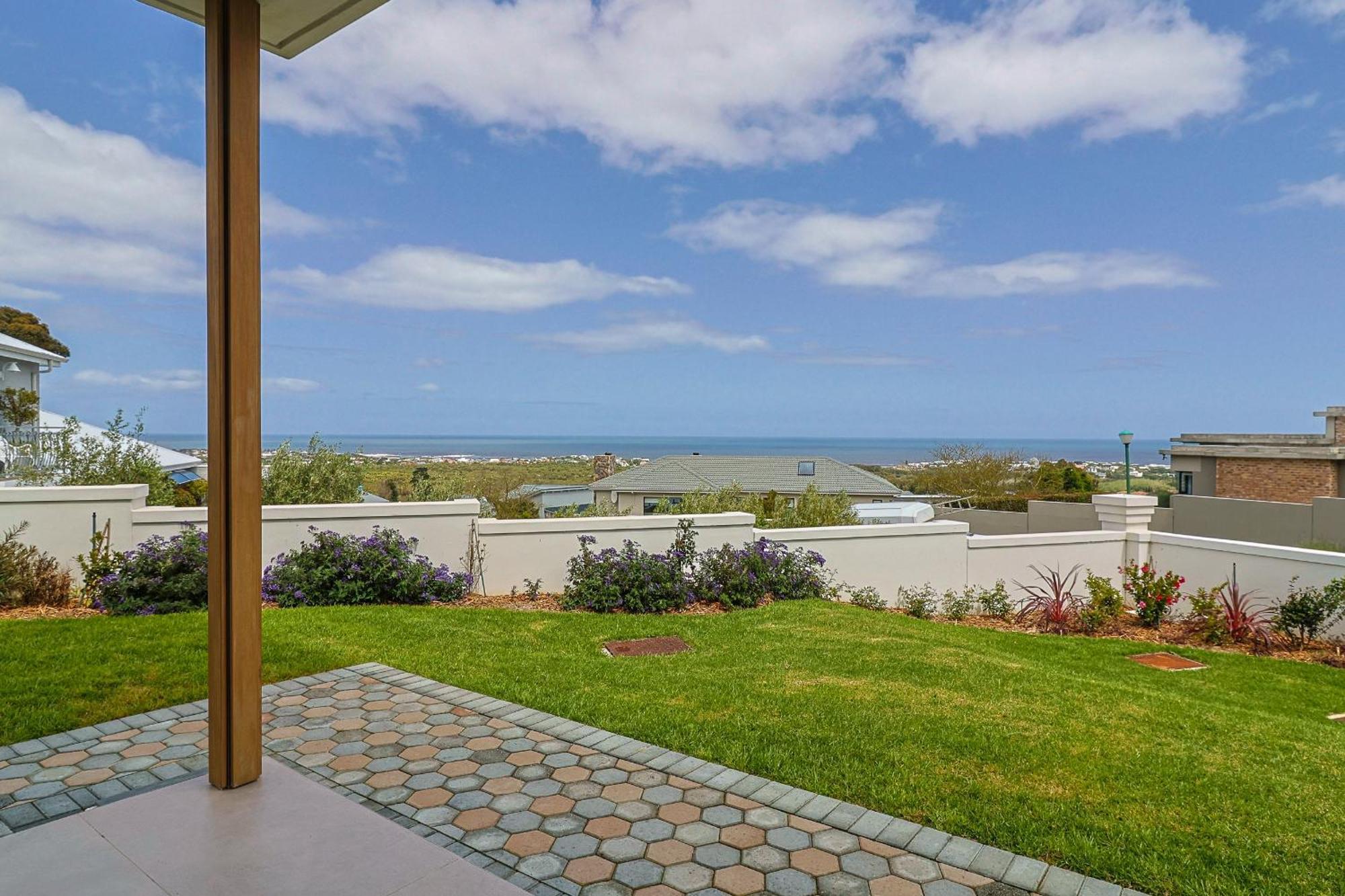 The View, Studio Hermanus Luaran gambar